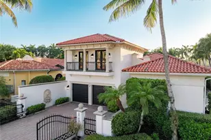 2749 Medallist Ln, Naples, FL 34109 - Photo 48