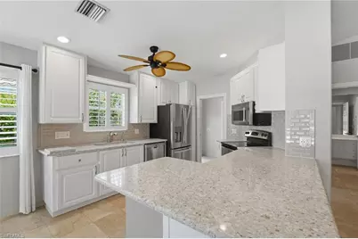 28207 Islet Trl, Bonita Springs, FL 34135 - Photo 10