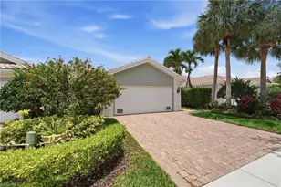 28207 Islet Trail, Bonita Springs, FL 34135 - Photo 4