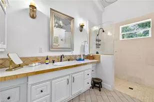 111 Caribbean Rd, Naples, FL 34108 - Photo 44