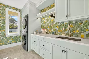 111 Caribbean Rd, Naples, FL 34108 - Photo 40