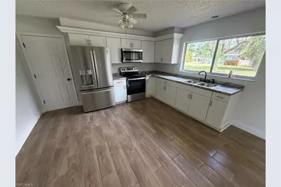937 SW 52nd St, Cape Coral, FL 33914 - Photo 1