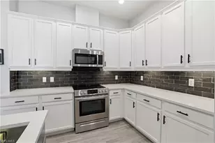 9435 Isla Bella Cir, Bonita Springs, FL 34135 - Photo 10