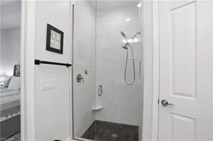9435 Isla Bella Cir, Bonita Springs, FL 34135 - Photo 18
