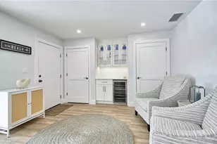 2100 Gulf Shore Blvd N, Naples, FL 34102 - Photo 6