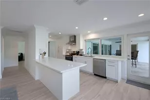 1250 Tuna Ct, Naples, FL 34102 - Photo 10
