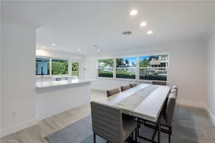 1250 Tuna Ct, Naples, FL 34102 - Photo 16