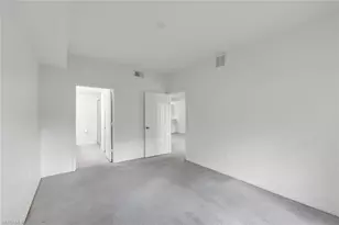 432 Valerie Way, Naples, FL 34104 - Photo 10