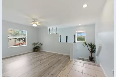 357 Robin Hood Cir #202, Naples, FL 34104 - Photo 6