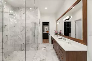 3455 Gin Ln, Naples, FL 34102 - Photo 8