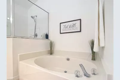 8452 Indian Wells Way, Naples, FL 34113 - Photo 32
