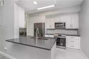 4710 St Croix Ln, Naples, FL 34109 - Photo 8