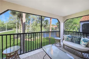 2058 Arbour Walk Cir, Naples, FL 34109 - Photo 4