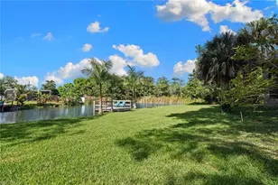 61 Constitution Dr, Naples, FL 34112 - Photo 38