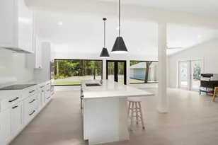 6800 Bottlebrush Ln, Naples, FL 34109 - Photo 2