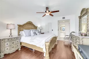 9380 Gulf Shore Dr, Naples, FL 34108 - Photo 10