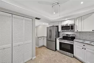 9836 Luna Cir, Naples, FL 34109 - Photo 16