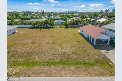 686 97th Ave N, Naples, FL 34108 - Photo 10