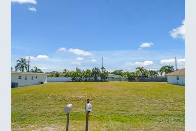 686 97th Ave N, Naples, FL 34108 - Photo 6