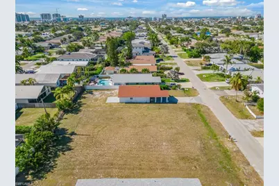 686 97th Ave N, Naples, FL 34108 - Photo 1