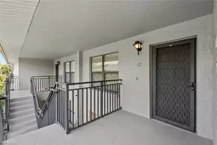 1208 Commonwealth Cir, Naples, FL 34116 - Photo 4
