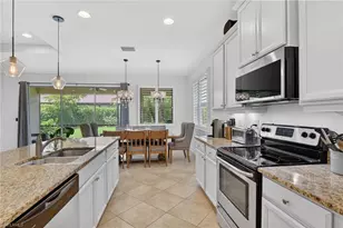 16380 Aberdeen Wy, Naples, FL 34110 - Photo 4