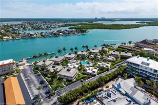 1215 Edington Pl, Marco Island, FL 34145 - Photo 30