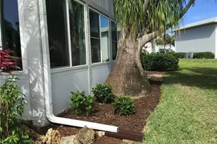 195 Peppermint Ln W, Naples, FL 34112 - Photo 22