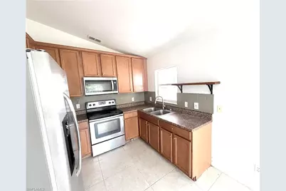 3586 Seagrape Ave, Naples, FL 34104 - Photo 16