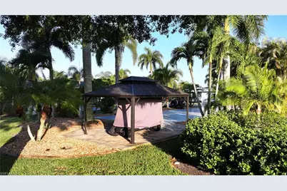 10030 Parkwood Dr, Fort Myers, FL 33905 - Photo 14