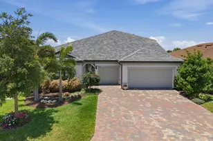 4010 E Hampton Cir, Alva, FL 33920 - Photo 2