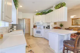 7390 Emilia Ln, Naples, FL 34114 - Photo 4