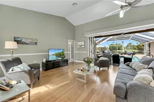 929 Marble Dr, Naples, FL 34104 - Photo 4