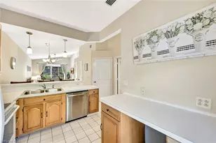 8228 Twelve Oaks Cir, Naples, FL 34113 - Photo 6
