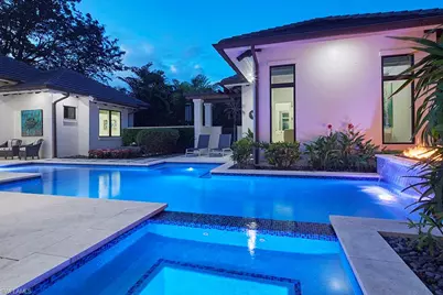 803 Shadow Lake Ln, Naples, FL 34108 - Photo 24