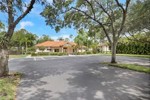 241 Robin Hood Cir, Naples, FL 34104 - Photo 28