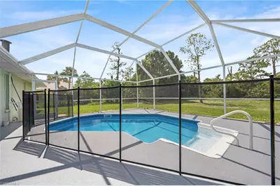 4160 5th Ave SW, Naples, FL 34119 - Photo 32