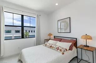 13021 Pembroke Dr, Naples, FL 34105 - Photo 20