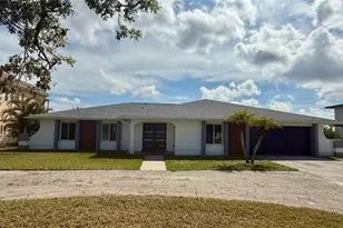 111 E North Shore Ave, North Fort Myers, FL 33917 - Photo 1