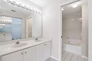 1096 Woodshire Ln, Naples, FL 34105 - Photo 14
