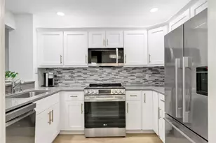 201 Arbor Lake Dr, Naples, FL 34110 - Photo 2