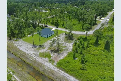761 Pinecastle Dr, Lehigh Acres, FL 33974 - Photo 2