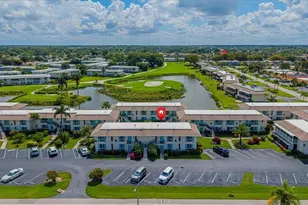 215 Palm Dr, Naples, FL 34112 - Photo 2