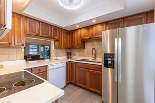 215 Palm Dr, Naples, FL 34112 - Photo 8
