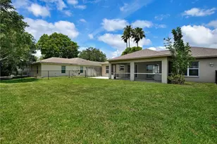 3200 Orange Grove Trail, Naples, FL 34120 - Photo 4
