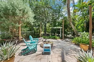 5070 Tamarind Ridge Dr, Naples, FL 34119 - Photo 8