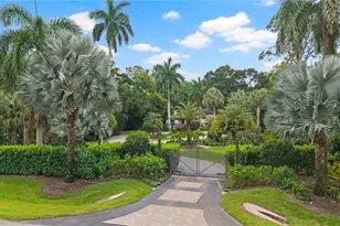 5070 Tamarind Ridge Dr, Naples, FL 34119 - Photo 2