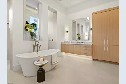 500 Ridge Dr, Naples, FL 34108 - Photo 32