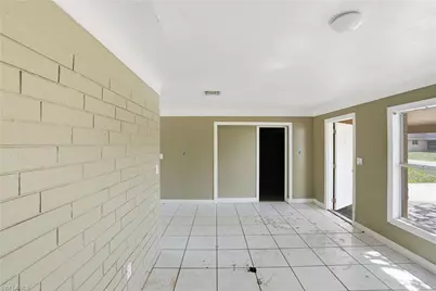 1507 Bert Dr, Fort Myers, FL 33916 - Photo 4