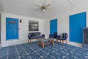 862 95th Ave N, Naples, FL 34108 - Photo 4